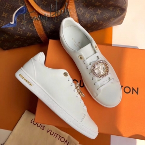 Louis Vuitton Sneakers LVS32211144246899